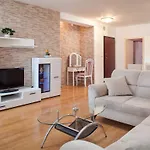 Apartment Laura